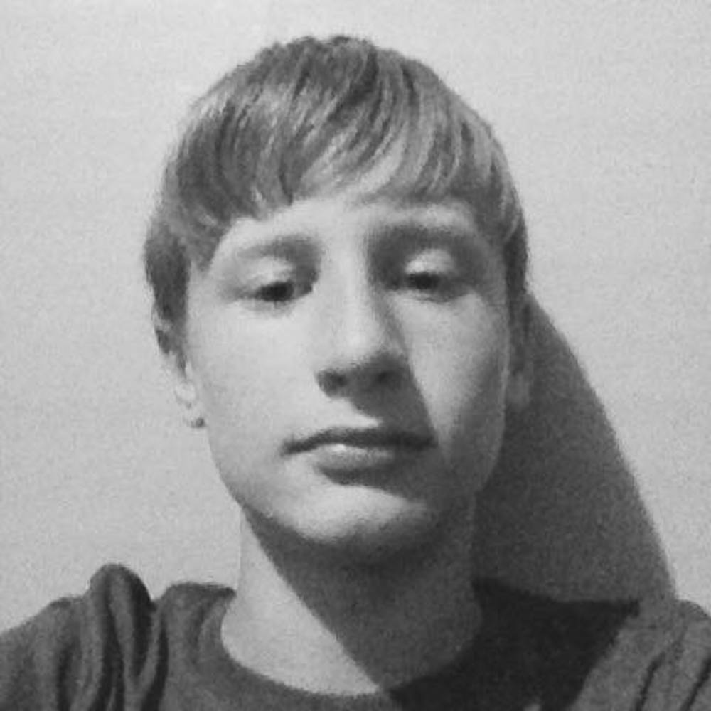 Meet your Posher, Eli